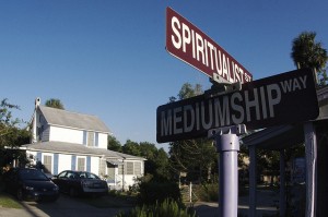 literary tours cassadaga spiritualist mediumship signs