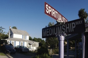 literary tours cassadaga spiritualist mediumship signs