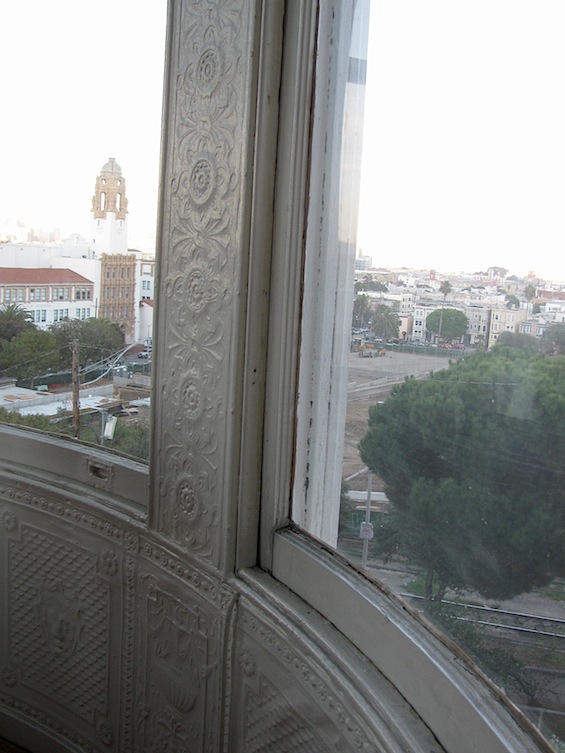 Window over the park San Francisco