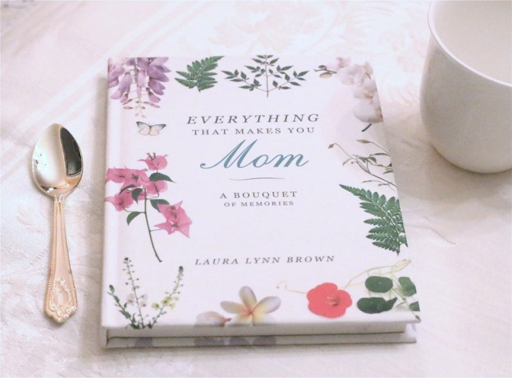 Everything that Makes You Mom Thanksgiving Giveaway